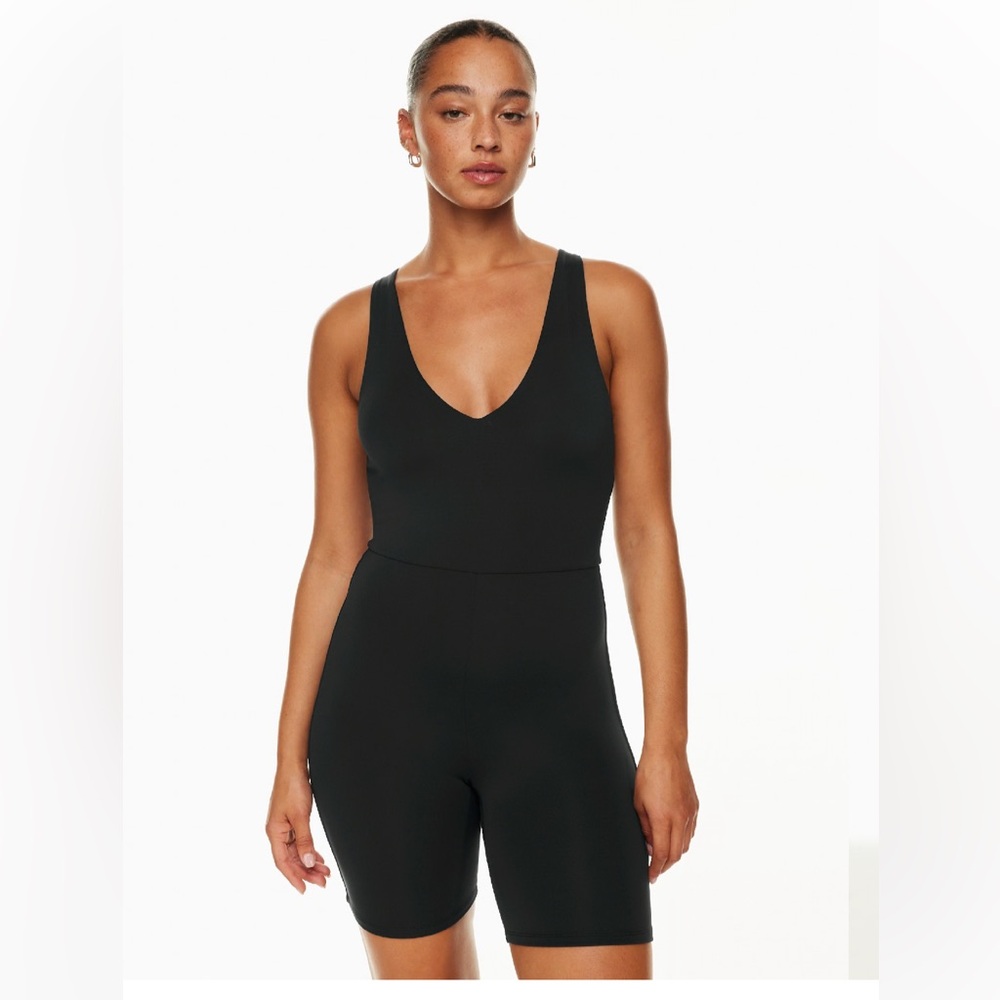 Babaton Contour V-Neck Rompe